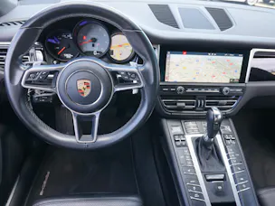 PORSCHE Macan S