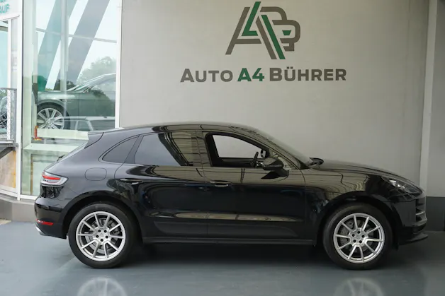 PORSCHE Macan S