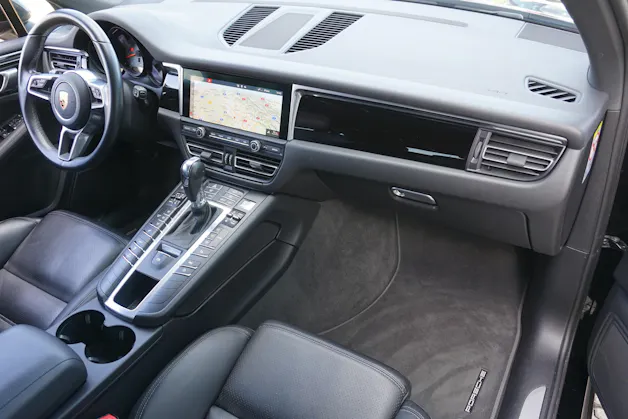 PORSCHE Macan S