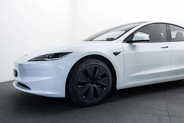 Tesla Model 3 NEW Long Range Dual Motor AWD