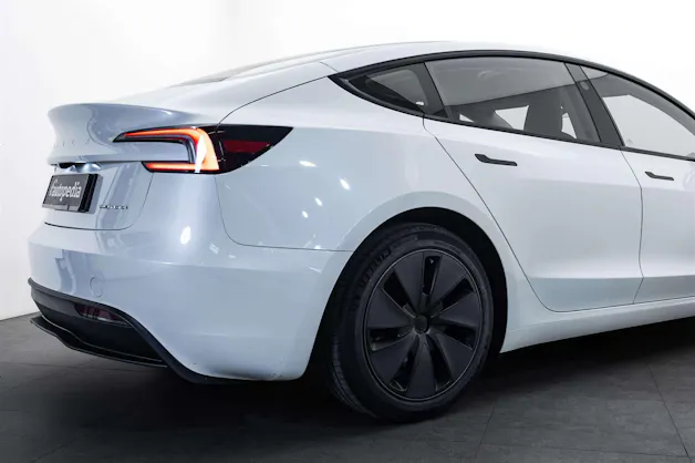 Tesla Model 3 NEW Long Range Dual Motor AWD