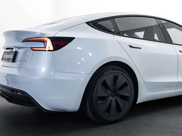 Tesla Model 3 NEW Long Range Dual Motor AWD