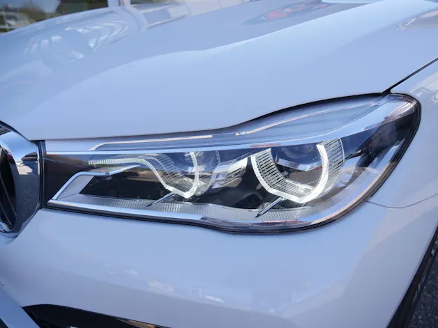BMW 750i xDrive M-Sportpaket Steptronic