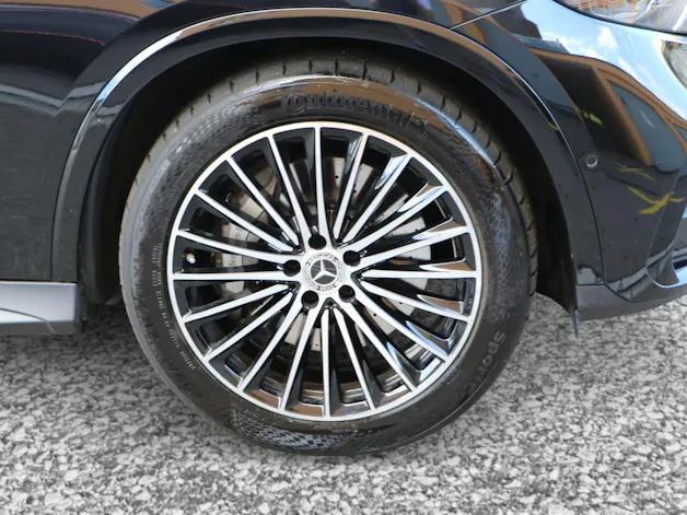 MERCEDES-BENZ GLC 300 d 4Matic 9G-Tronic