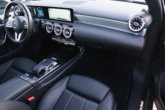 MERCEDES-BENZ A 250 Progressive 4Matic
