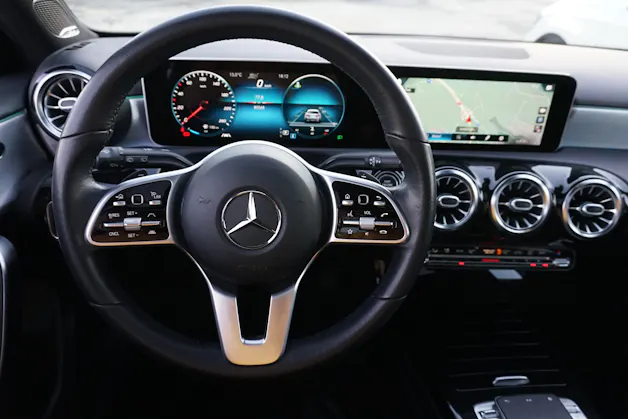 MERCEDES-BENZ A 250 Progressive 4Matic