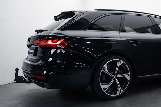 AUDI A4 Avant 45 TFSI S line S-tronic quattro