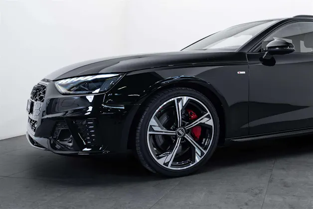 AUDI A4 Avant 45 TFSI S line S-tronic quattro
