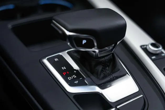 AUDI A4 Avant 45 TFSI S line S-tronic quattro