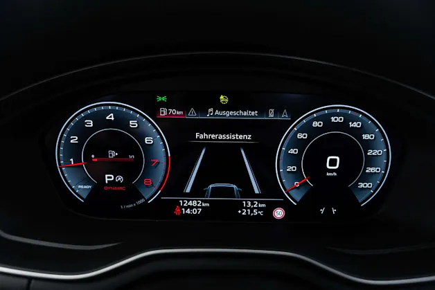AUDI A4 Avant 45 TFSI S line S-tronic quattro