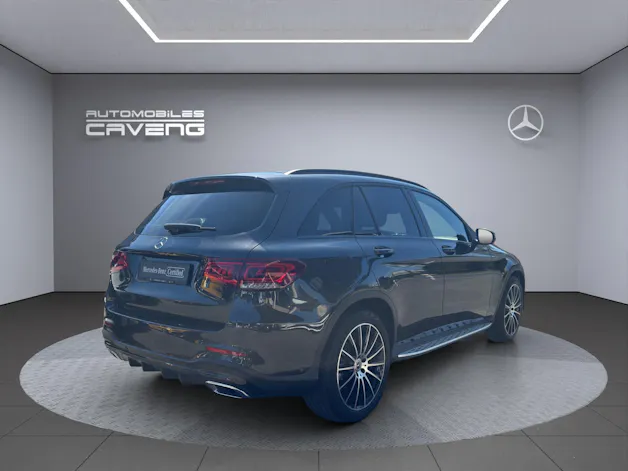 MERCEDES-BENZ GLC 200 AMG Line 4Matic 9G-Tronic