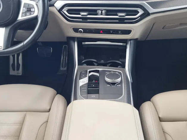 BMW 330i xDrive Touring M-Sport