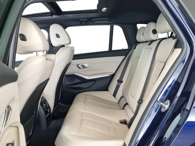 BMW 330i xDrive Touring M-Sport