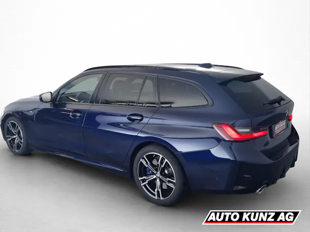 BMW 330i xDrive Touring M-Sport