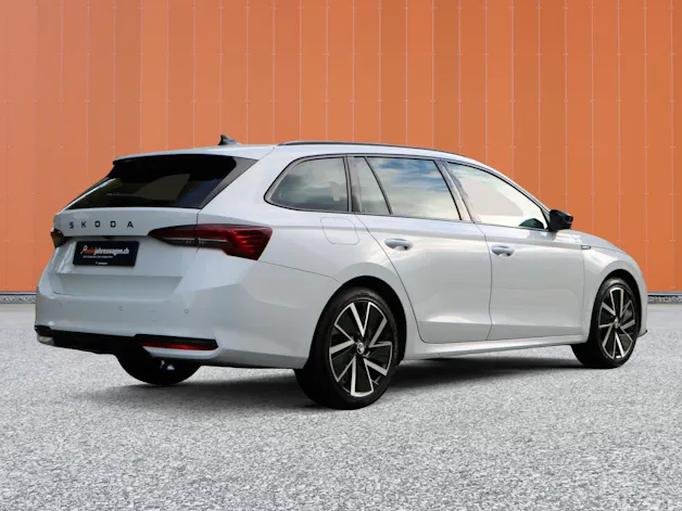 SKODA Octavia Combi 2.0 TSI DSG Sport Line 4x4