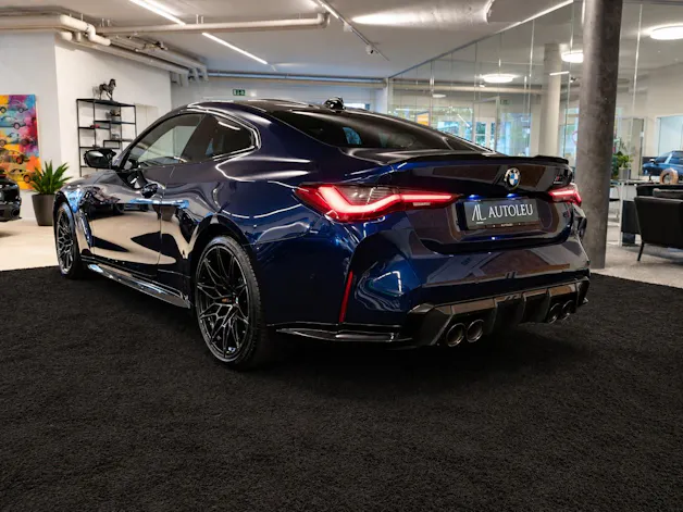 BMW M4 Coupé Competition Carbon Paket Innen & Aussen | Keramik Bremsen | Laserlicht | M Driver`s Package |