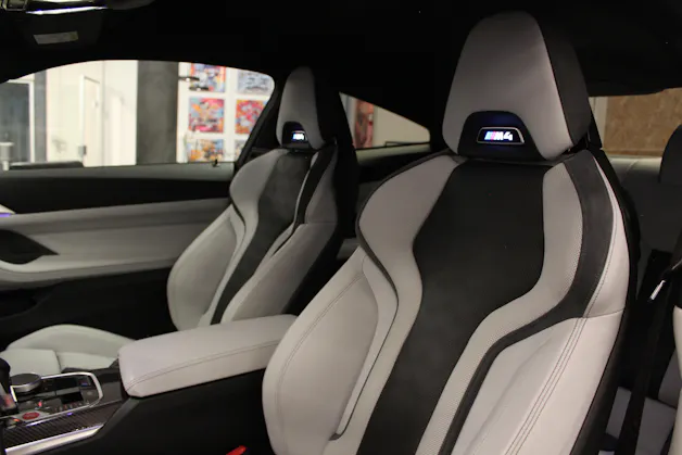 BMW M4 Coupé Competition Carbon Paket Innen & Aussen | Keramik Bremsen | Laserlicht | M Driver`s Package |