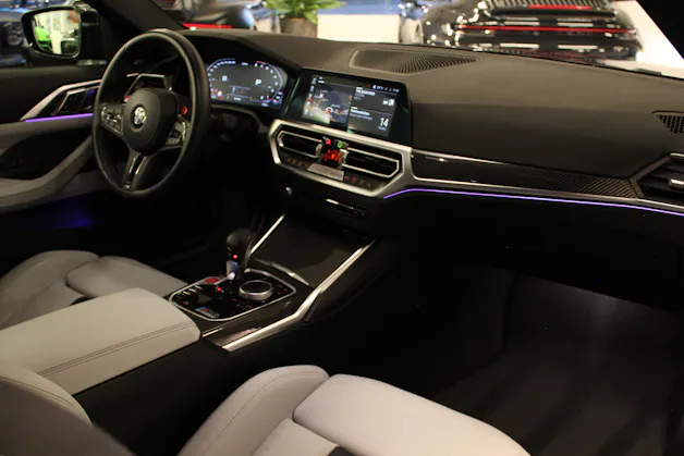 BMW M4 Coupé Competition Carbon Paket Innen & Aussen | Keramik Bremsen | Laserlicht | M Driver`s Package |