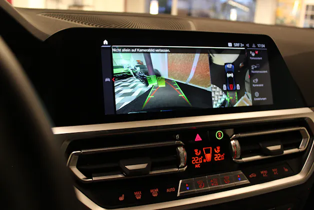 BMW M4 Coupé Competition Carbon Paket Innen & Aussen | Keramik Bremsen | Laserlicht | M Driver`s Package |