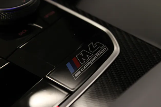 BMW M4 Coupé Competition Carbon Paket Innen & Aussen | Keramik Bremsen | Laserlicht | M Driver`s Package |