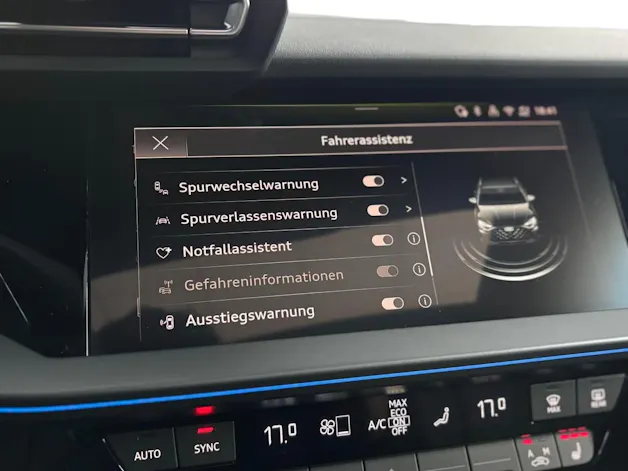 AUDI A3 Sportback TFSI 110 kW S line S tronic