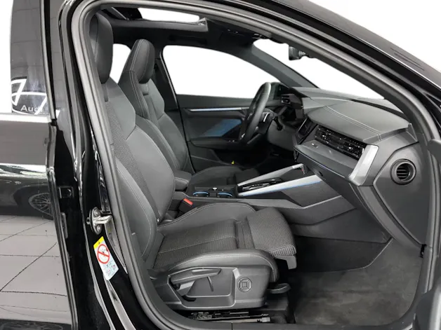 AUDI A3 Sportback TFSI 110 kW S line S tronic