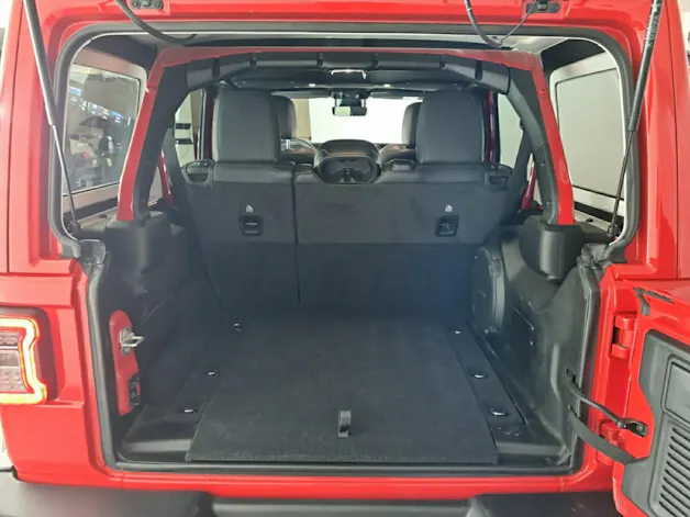 JEEP Wrangler Unl. 2.0 Sahara Facelift