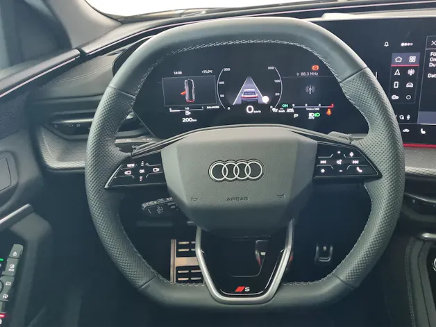 AUDI Q5 SUV S-Line 2.0 TDI quattro S-Tronic