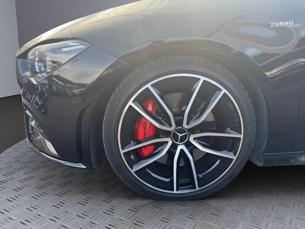 MERCEDES-BENZ CLA Shooting Brake 35 AMG 4Matic 7G-DCT