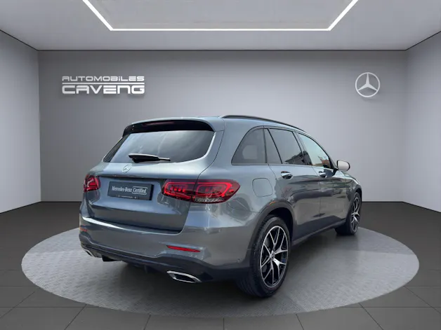 MERCEDES-BENZ GLC 300 AMG Line 4Matic 9G-Tronic