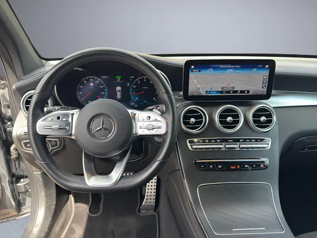 MERCEDES-BENZ GLC 300 AMG Line 4Matic 9G-Tronic