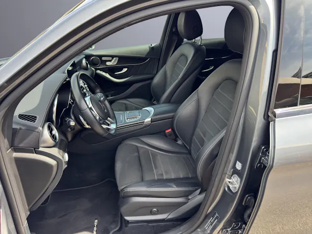 MERCEDES-BENZ GLC 300 AMG Line 4Matic 9G-Tronic