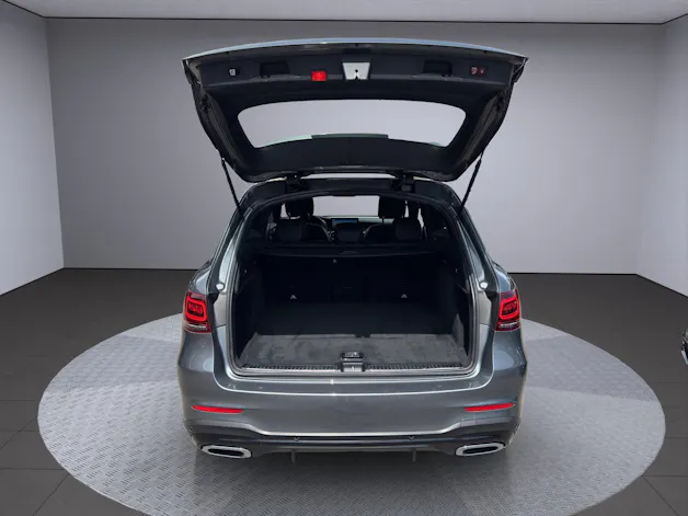 MERCEDES-BENZ GLC 300 AMG Line 4Matic 9G-Tronic