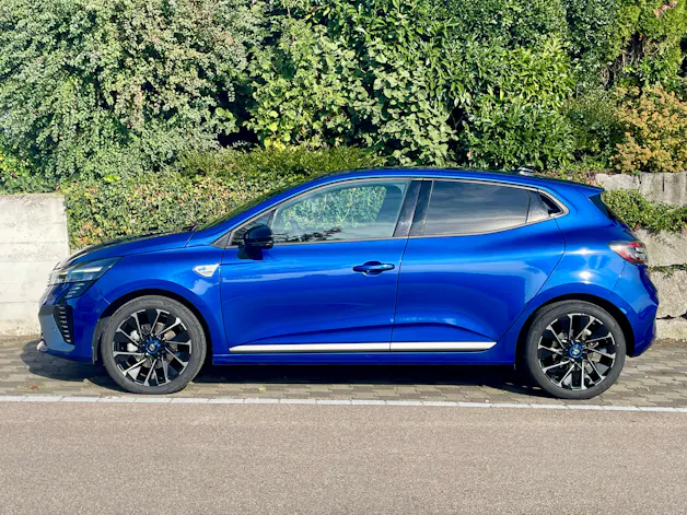 RENAULT Clio 1.6 E-Tech Esprit Alpine 143 PS Automat mit Abstandsregeltempomat und AHK!!