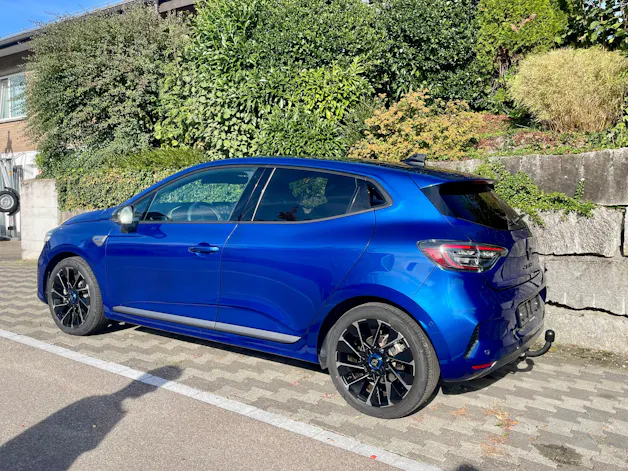 RENAULT Clio 1.6 E-Tech Esprit Alpine 143 PS Automat mit Abstandsregeltempomat und AHK!!