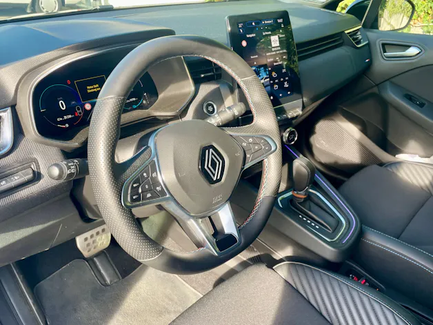 RENAULT Clio 1.6 E-Tech Esprit Alpine 143 PS Automat mit Abstandsregeltempomat und AHK!!