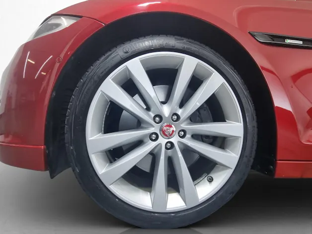 Jaguar XJ R-Sport 3.0 V6 AWD