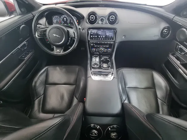 Jaguar XJ R-Sport 3.0 V6 AWD