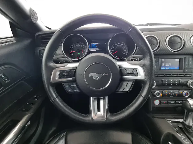 FORD Mustang Convertible 3.7