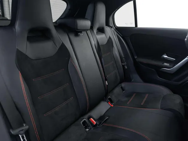 MERCEDES-BENZ MERCEDES-BENZ A 200 AMG Line 7G-DCT