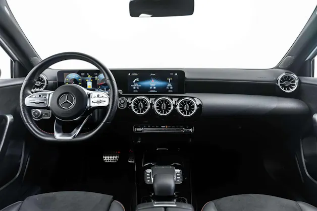 MERCEDES-BENZ MERCEDES-BENZ A 200 AMG Line 7G-DCT