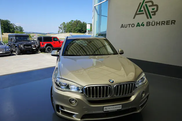 BMW X5 xDrive 50i V8 450PS aus erster Hand, sehr gepflegt, CH-Auto!!
