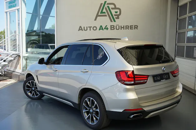 BMW X5 xDrive 50i V8 450PS aus erster Hand, sehr gepflegt, CH-Auto!!
