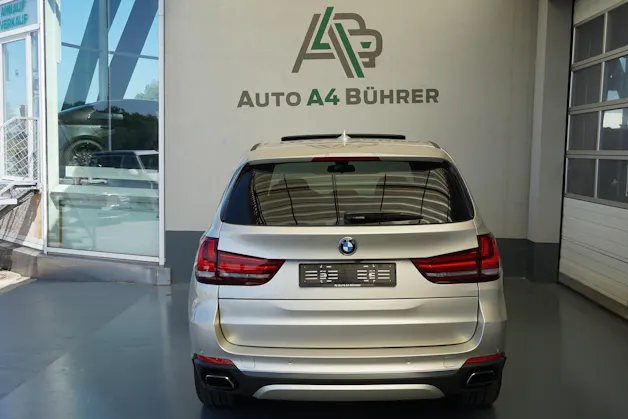BMW X5 xDrive 50i V8 450PS aus erster Hand, sehr gepflegt, CH-Auto!!