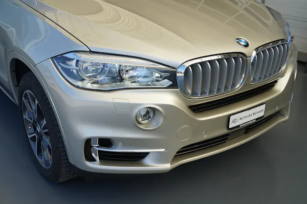 BMW X5 xDrive 50i V8 450PS aus erster Hand, sehr gepflegt, CH-Auto!!