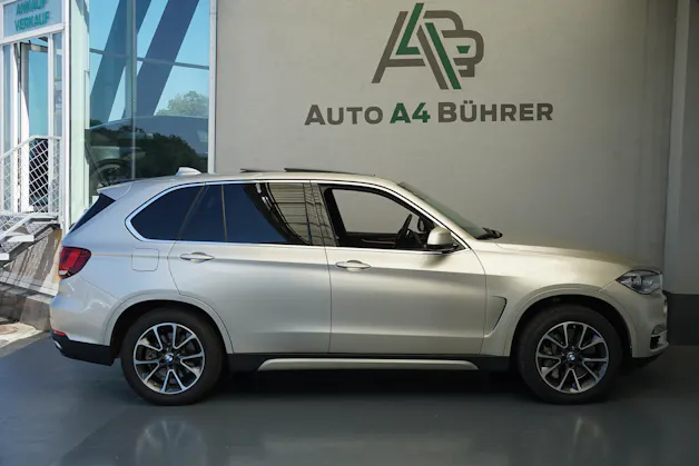 BMW X5 xDrive 50i V8 450PS aus erster Hand, sehr gepflegt, CH-Auto!!