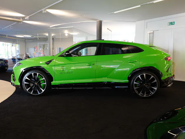 Lamborghini Urus E-Gear PPF-Folie | Bang & Olufsen Sound | Sitzbelüftung | Sitzheizung | Massagesitze | Night Vision | Sitzheizung Hinten |