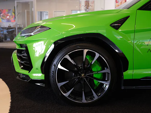 Lamborghini Urus E-Gear PPF-Folie | Bang & Olufsen Sound | Sitzbelüftung | Sitzheizung | Massagesitze | Night Vision | Sitzheizung Hinten |