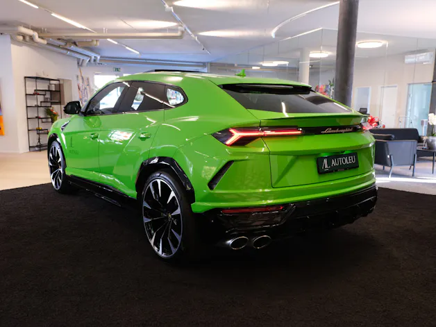 Lamborghini Urus E-Gear PPF-Folie | Bang & Olufsen Sound | Sitzbelüftung | Sitzheizung | Massagesitze | Night Vision | Sitzheizung Hinten |