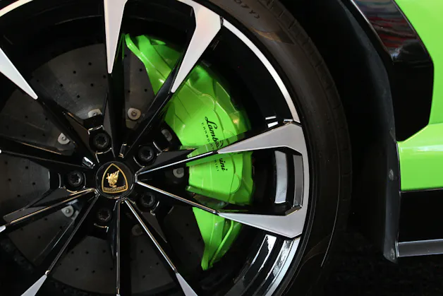 Lamborghini Urus E-Gear PPF-Folie | Bang & Olufsen Sound | Sitzbelüftung | Sitzheizung | Massagesitze | Night Vision | Sitzheizung Hinten |